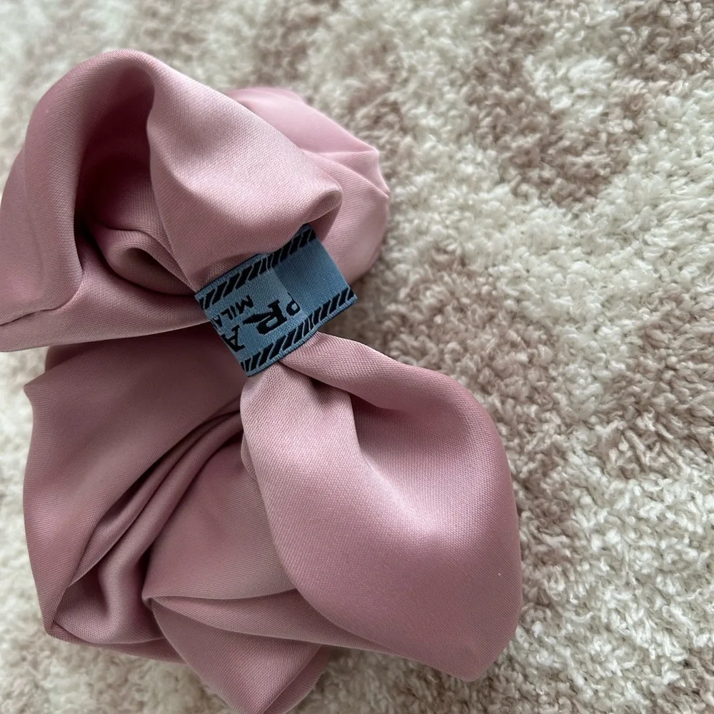 Pink Prada scrunchie - Picture 5 of 5